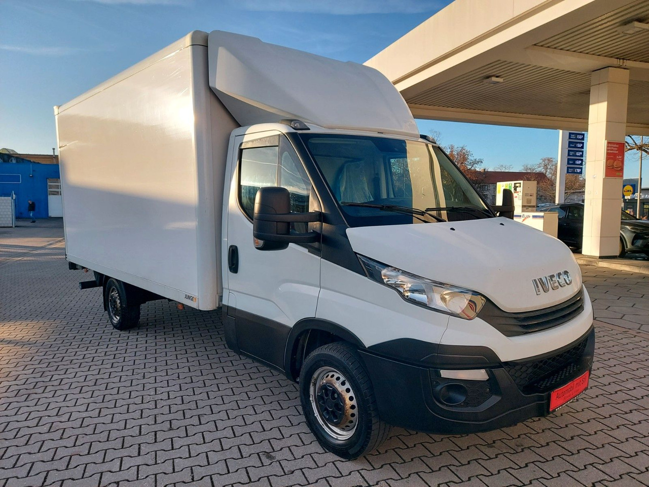 Iveco Daily 35s16 KOFFER LBW KLIMA - شاحنة مغلقة الصندوق: صورة 2 Iveco Daily 35s16 KOFFER LBW KLIMA - شاحنة مغلقة الصندوق: صورة 2