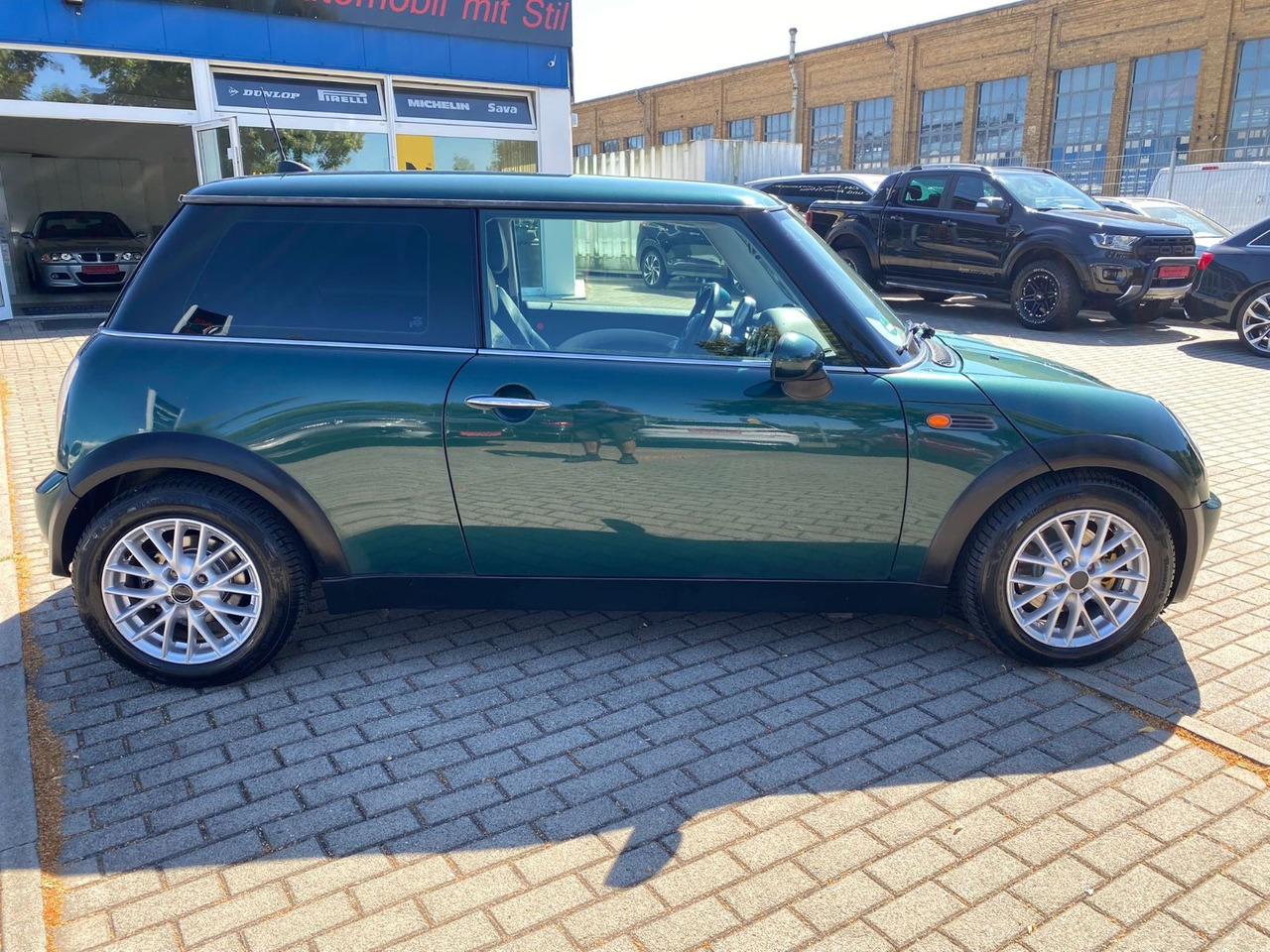 MINI COOPER Mini Cooper Klima Teilleder Alu PDC - سيارة: صورة 3 MINI COOPER Mini Cooper Klima Teilleder Alu PDC - سيارة: صورة 3