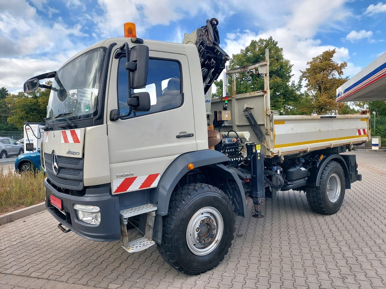 Mercedes-Benz Atego / 1324 MEILLER 4X4 KRAN ATLAS 116.3 Kipper - شاحنة قلاب, شاحنة كرين: صورة 2 Mercedes-Benz Atego / 1324 MEILLER 4X4 KRAN ATLAS 116.3 Kipper - شاحنة قلاب, شاحنة كرين: صورة 2