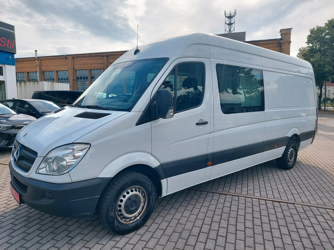 Mercedes-Benz Sprinter II Kasten 316 CDI MIXTO 6 SITZER MAXI - ميكروباص: صورة 4 Mercedes-Benz Sprinter II Kasten 316 CDI MIXTO 6 SITZER MAXI - ميكروباص: صورة 4