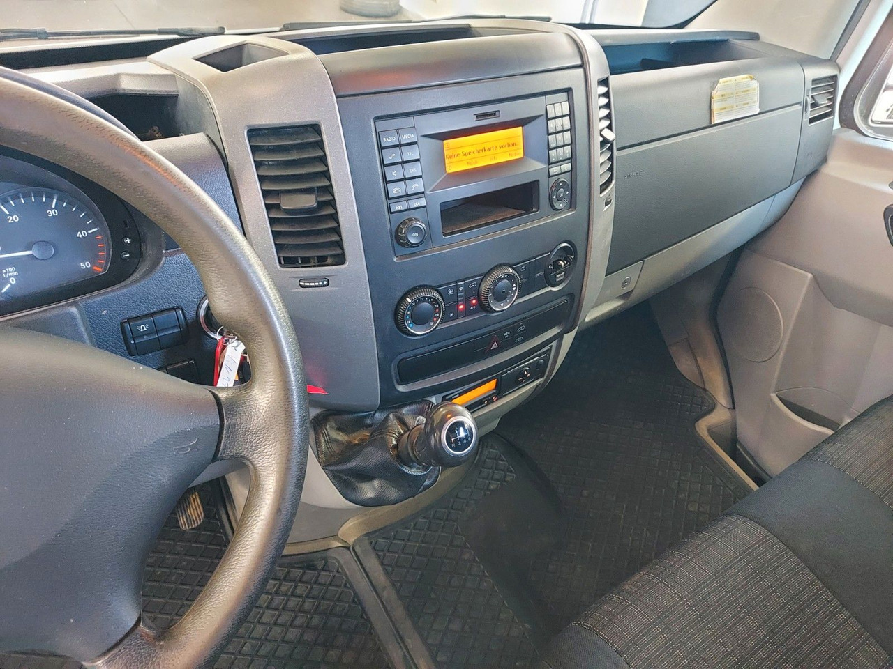 ميكروباص Mercedes-Benz Sprinter II Kasten 516 CDI MAXI KLIMAA. STANDHEI: صورة 15 ميكروباص Mercedes-Benz Sprinter II Kasten 516 CDI MAXI KLIMAA. STANDHEI: صورة 15