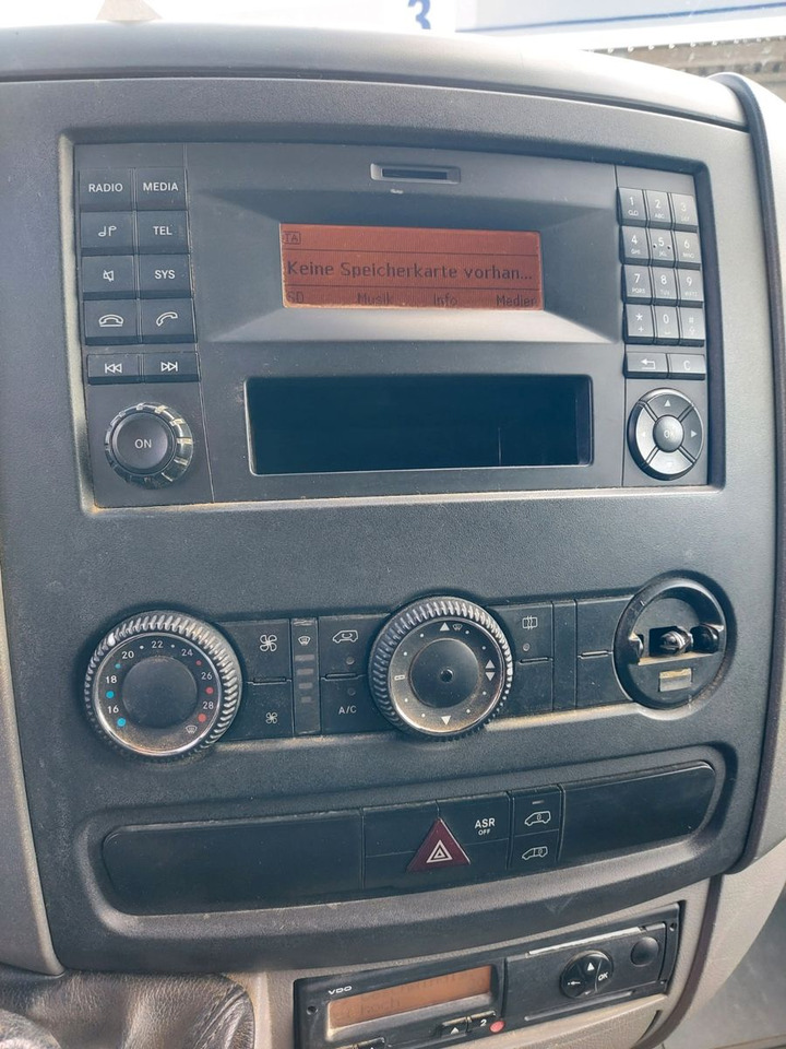 ميكروباص Mercedes-Benz Sprinter II Kasten 516 CDI MAXI KLIMAA. STANDHEI: صورة 17 ميكروباص Mercedes-Benz Sprinter II Kasten 516 CDI MAXI KLIMAA. STANDHEI: صورة 17