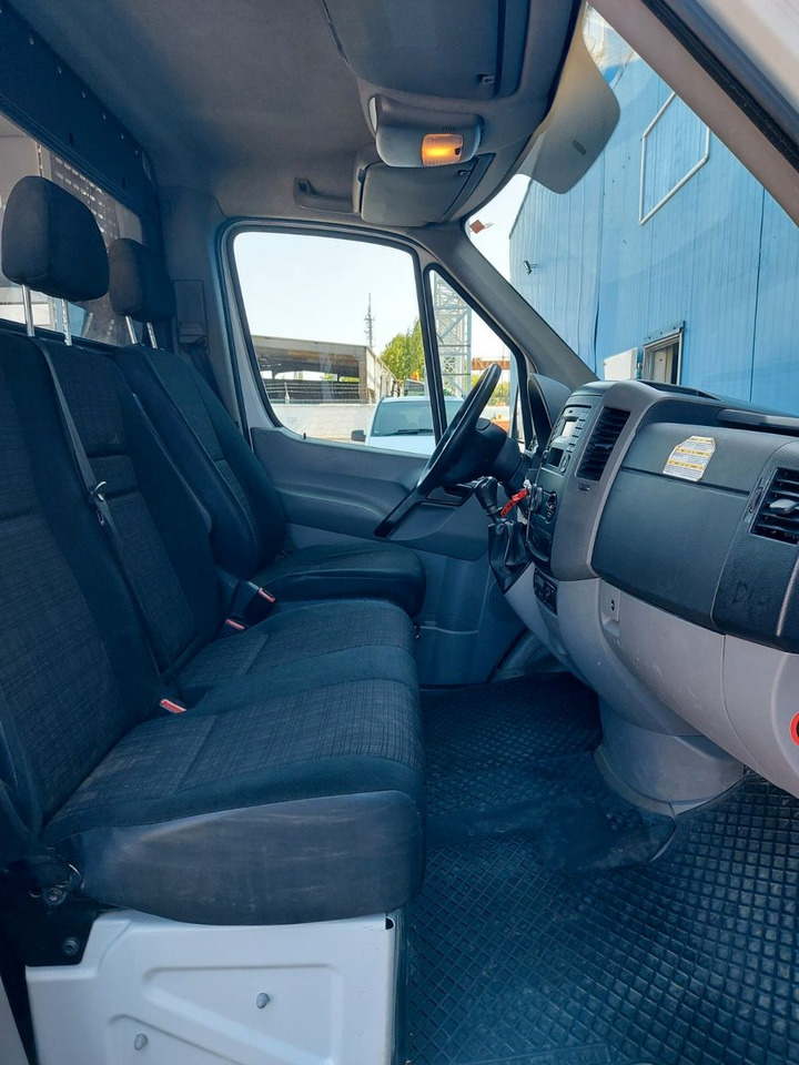 ميكروباص Mercedes-Benz Sprinter II Kasten 516 CDI MAXI KLIMAA. STANDHEI: صورة 18 ميكروباص Mercedes-Benz Sprinter II Kasten 516 CDI MAXI KLIMAA. STANDHEI: صورة 18