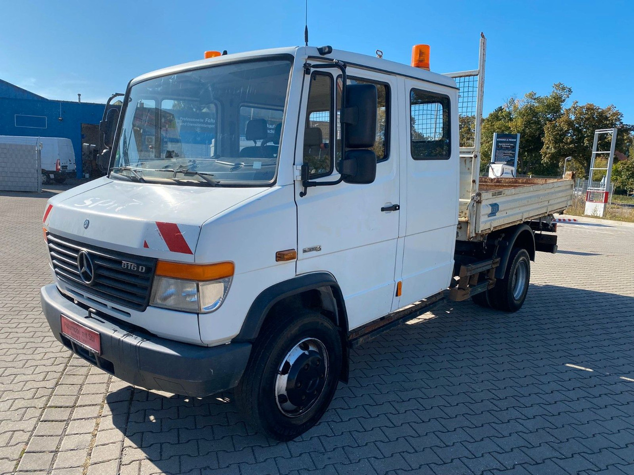 Mercedes-Benz VARIO 816D Doka 3 Seiten Kipper Meiller - قلاب صغير, الشاحنات الصغيرة كابينة مزدوجة: صورة 3 Mercedes-Benz VARIO 816D Doka 3 Seiten Kipper Meiller - قلاب صغير, الشاحنات الصغيرة كابينة مزدوجة: صورة 3