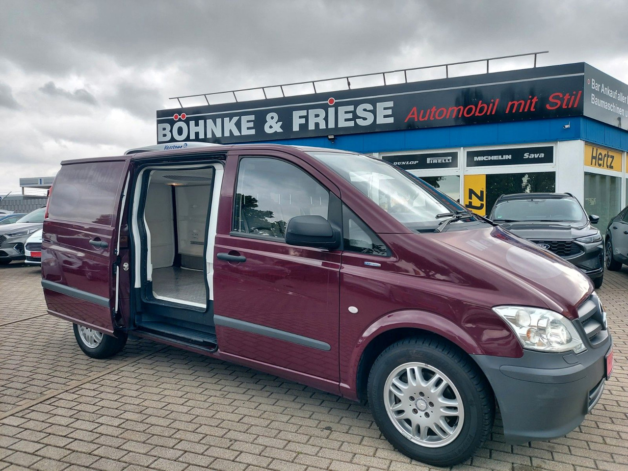 Mercedes-Benz Vito 116 CDI Lang Kühler Cooler KERSTNER 220V - شاحنة مُبرّدة للتوصيل: صورة 1 Mercedes-Benz Vito 116 CDI Lang Kühler Cooler KERSTNER 220V - شاحنة مُبرّدة للتوصيل: صورة 1