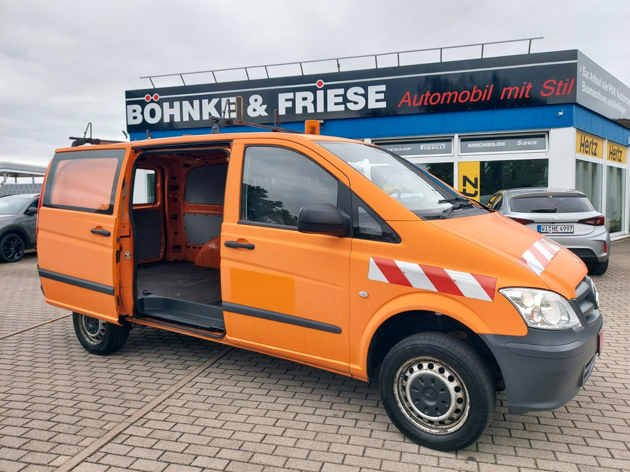 Mercedes-Benz Vito Kasten 4x4 113 CDI lang AUTOMATIK EURO 5 - ميكروباص: صورة 1 Mercedes-Benz Vito Kasten 4x4 113 CDI lang AUTOMATIK EURO 5 - ميكروباص: صورة 1