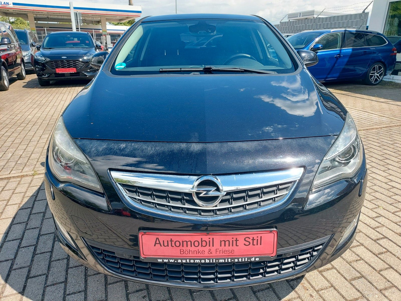 Opel Astra J Lim. 5-trg. Innovation Xenon Navi Sitzhe - سيدان: صورة 3 Opel Astra J Lim. 5-trg. Innovation Xenon Navi Sitzhe - سيدان: صورة 3