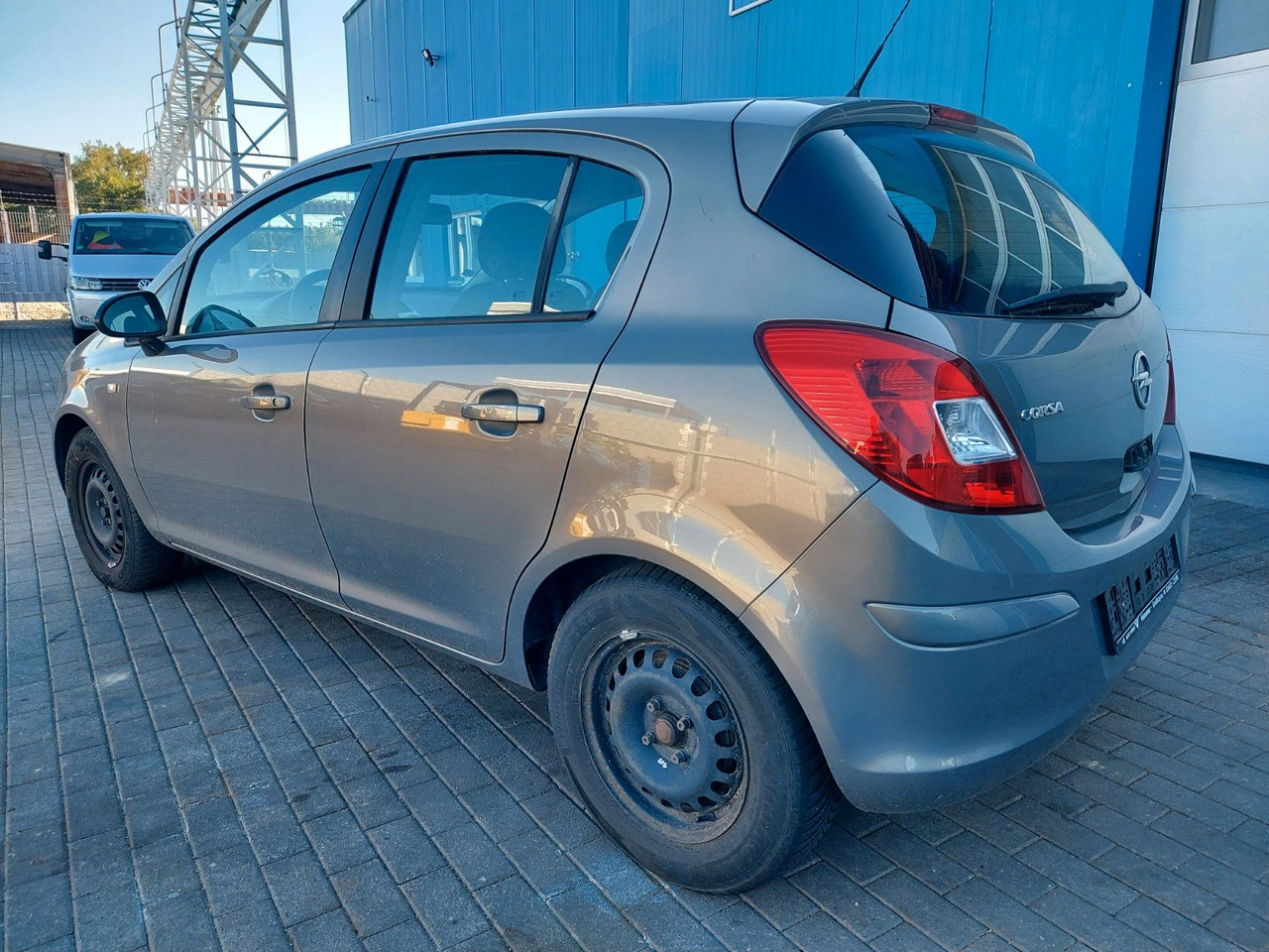 Opel Corsa D Edition Klima - سيارة: صورة 2 Opel Corsa D Edition Klima - سيارة: صورة 2