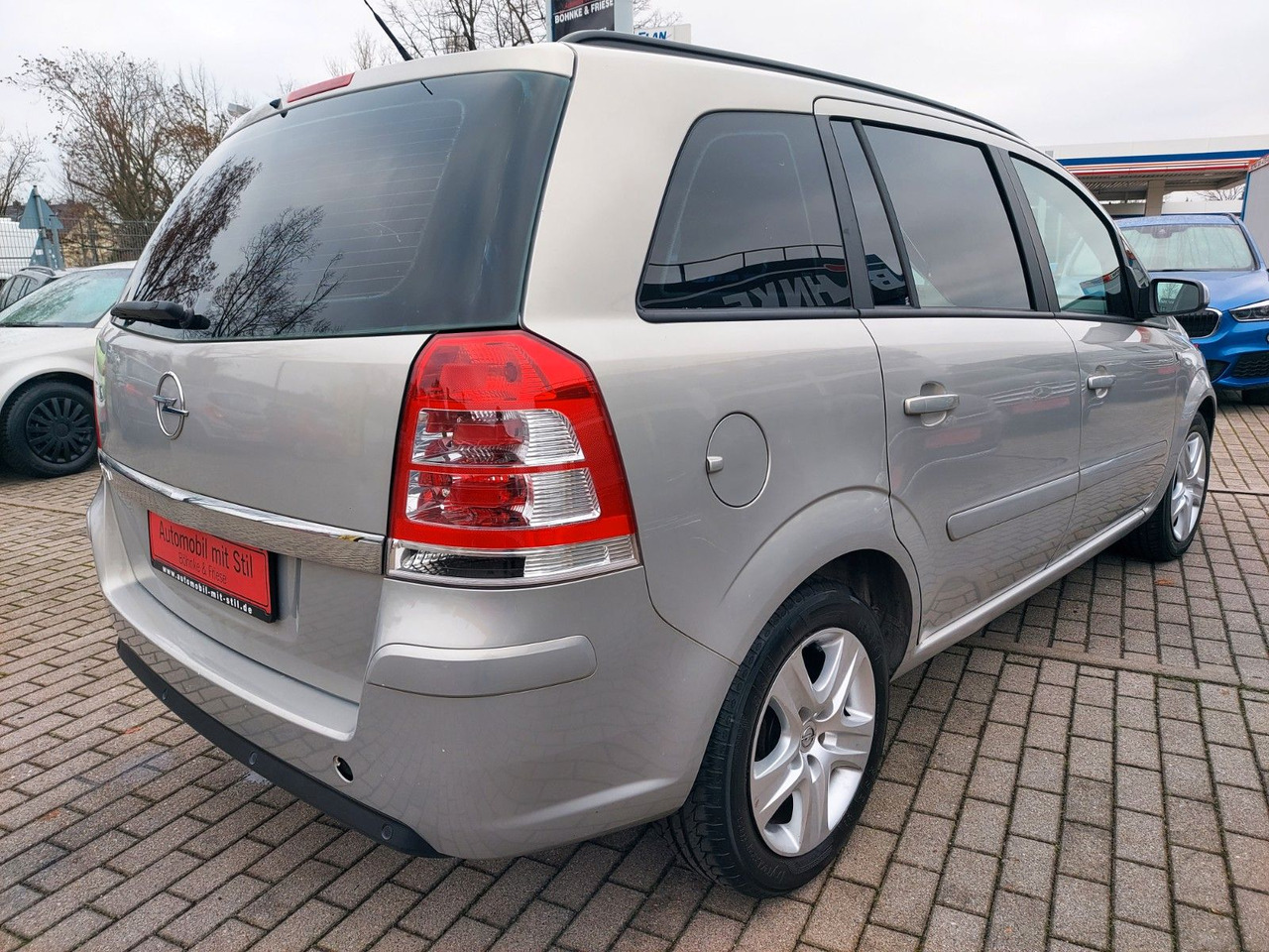 Opel Zafira B Edition 7 Sitze Klima Opel Zafira B Edition 7 Sitze Klima: صورة 7 Opel Zafira B Edition 7 Sitze Klima Opel Zafira B Edition 7 Sitze Klima: صورة 7