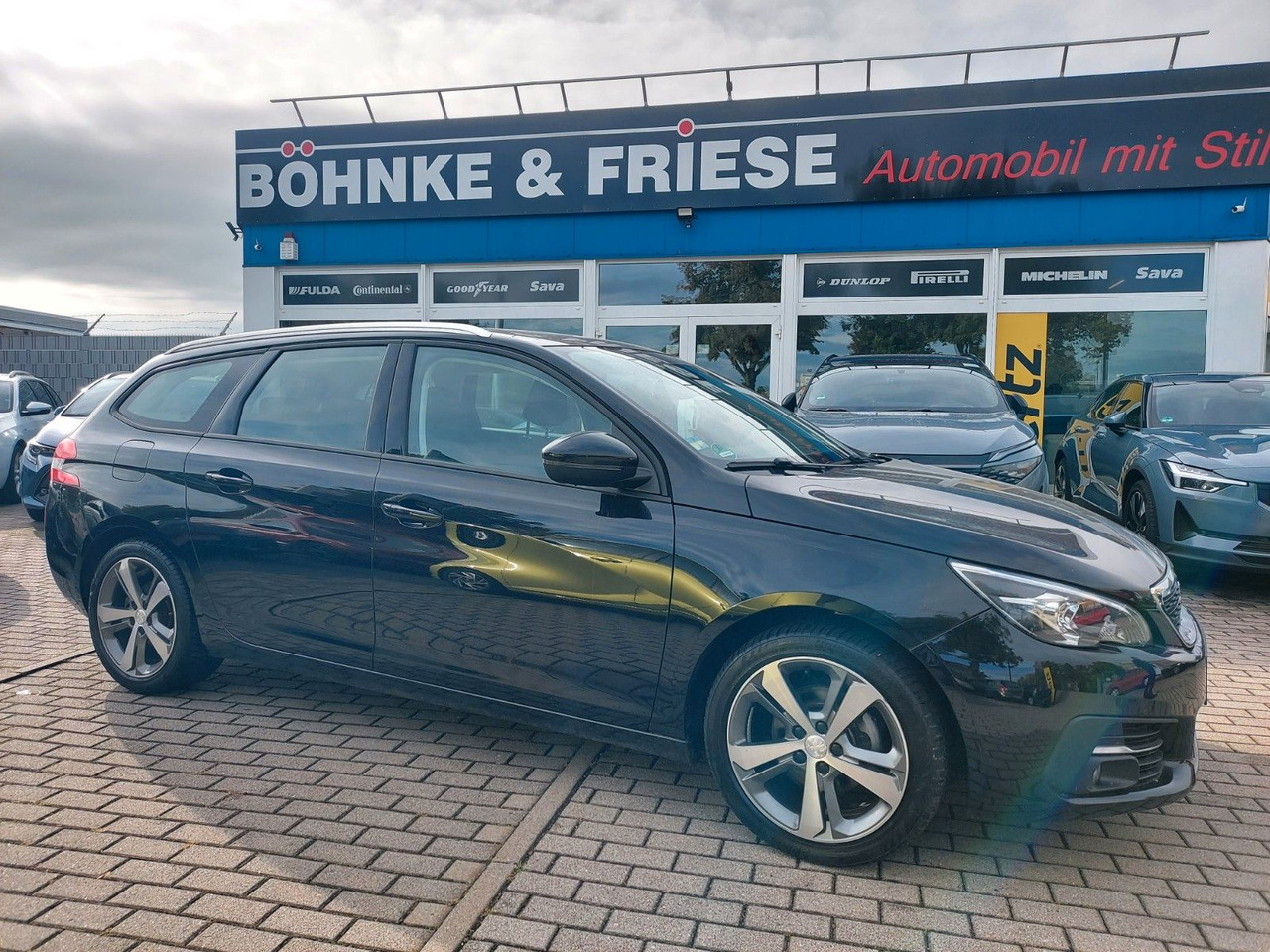 Peugeot 308 SW Active Business Panorama DAB Navi LED - سيارة ستيشن: صورة 2 Peugeot 308 SW Active Business Panorama DAB Navi LED - سيارة ستيشن: صورة 2