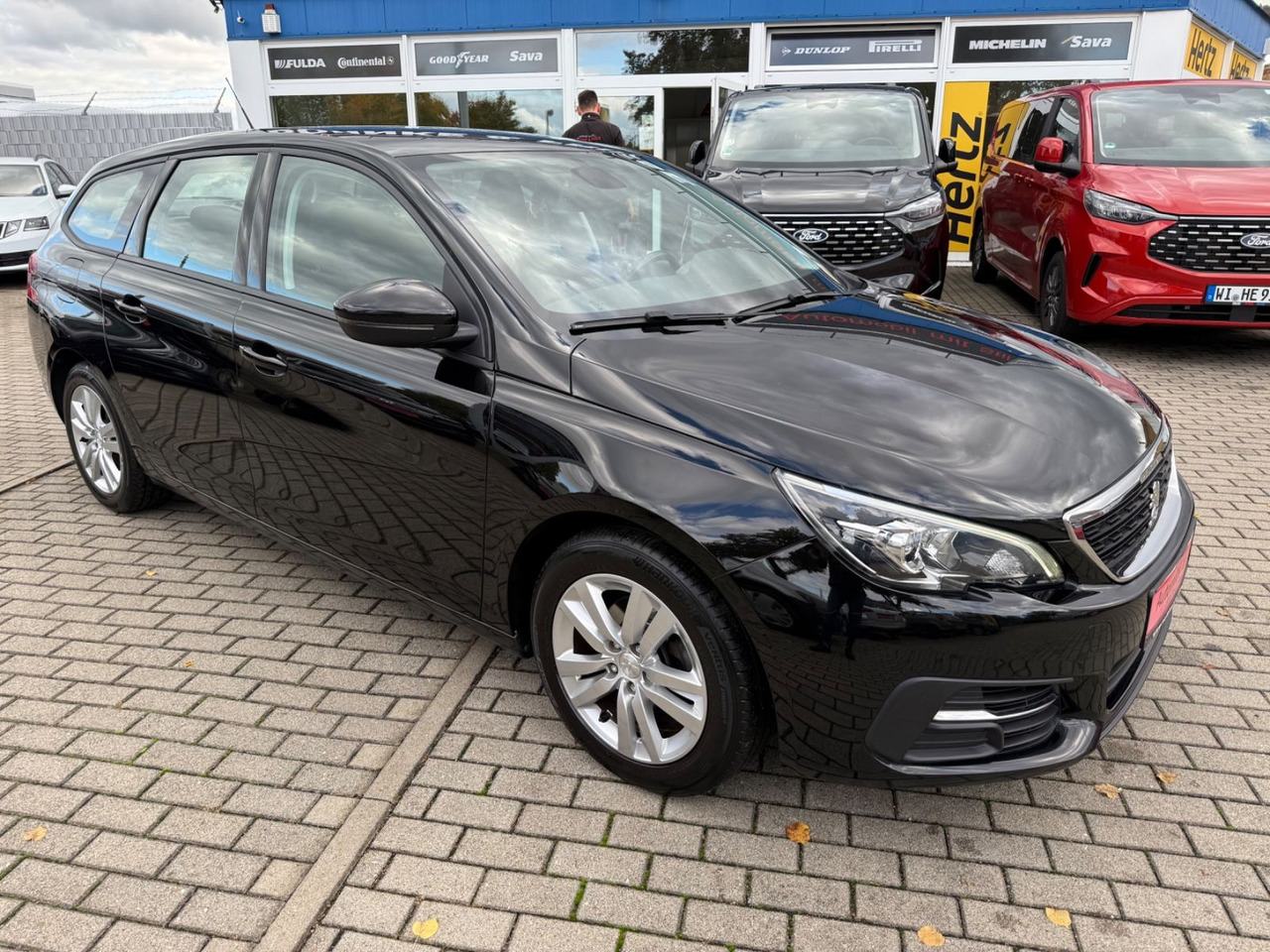 Peugeot 308 SW Active TEMPOMAT NAVI KLIMAA NAVI - سيارة ستيشن: صورة 2 Peugeot 308 SW Active TEMPOMAT NAVI KLIMAA NAVI - سيارة ستيشن: صورة 2
