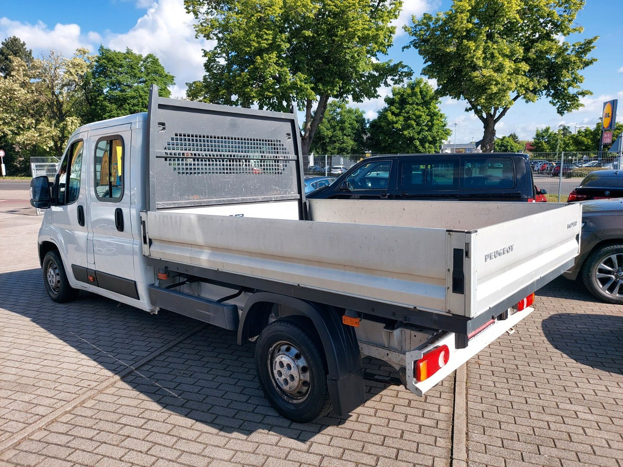 Peugeot Boxer Pritsche Doka. 335 L3 BlueHDi 130 Klima - شاحنة مفتوحة, الشاحنات الصغيرة كابينة مزدوجة: صورة 4 Peugeot Boxer Pritsche Doka. 335 L3 BlueHDi 130 Klima - شاحنة مفتوحة, الشاحنات الصغيرة كابينة مزدوجة: صورة 4