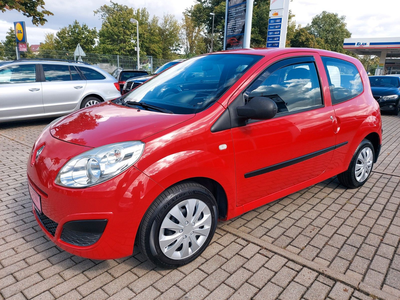 Renault Twingo Authentique DAB nur 37000km - سيارة: صورة 3 Renault Twingo Authentique DAB nur 37000km - سيارة: صورة 3