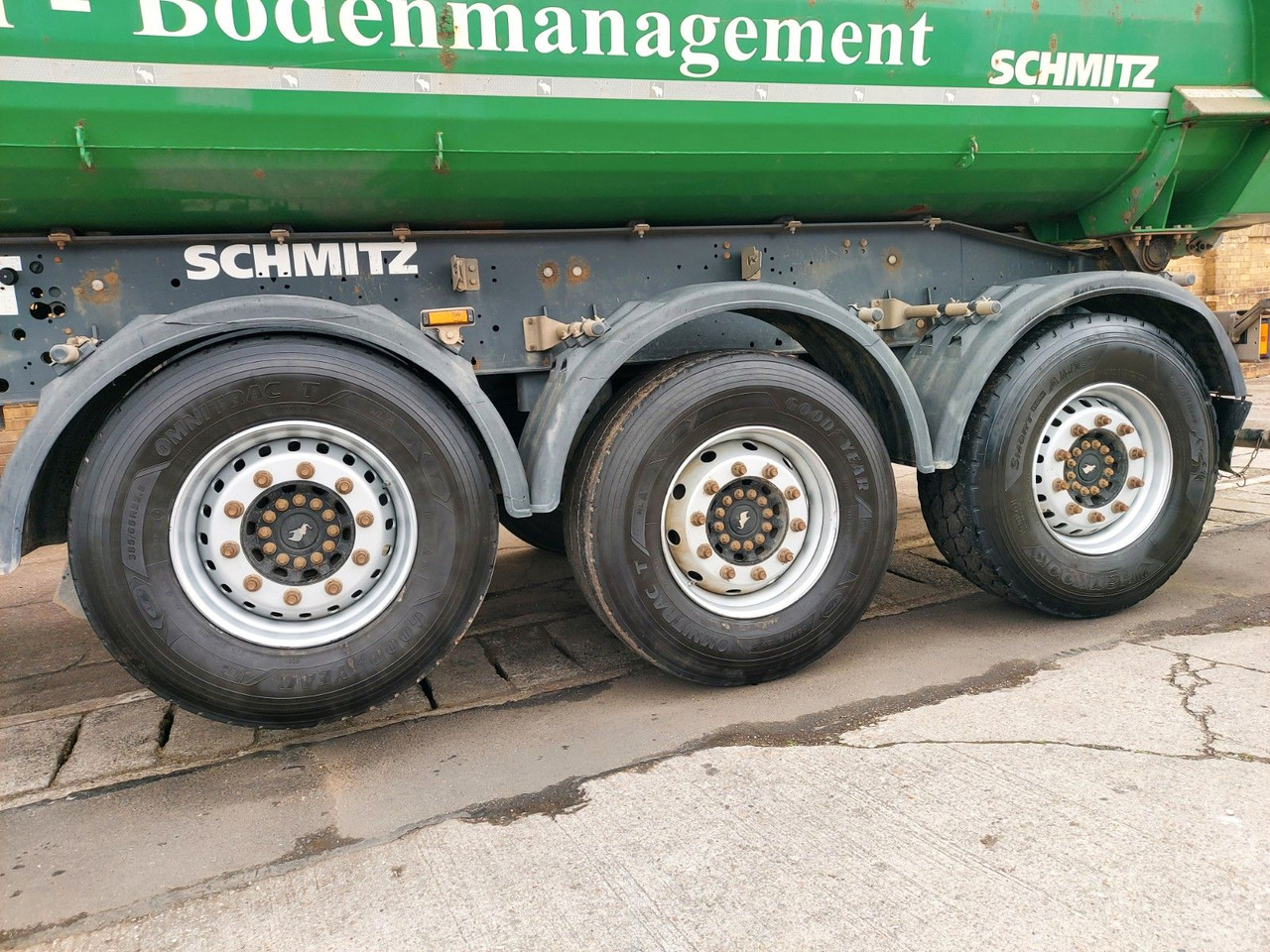 Schmitz Cargobull SGF S3 Mulde DA Kipper Stahl 26m³ Luft + Lift - قلابة نصف مقطورة نصف مقطورة قلابة: صورة 4 Schmitz Cargobull SGF S3 Mulde DA Kipper Stahl 26m³ Luft + Lift - قلابة نصف مقطورة نصف مقطورة قلابة: صورة 4