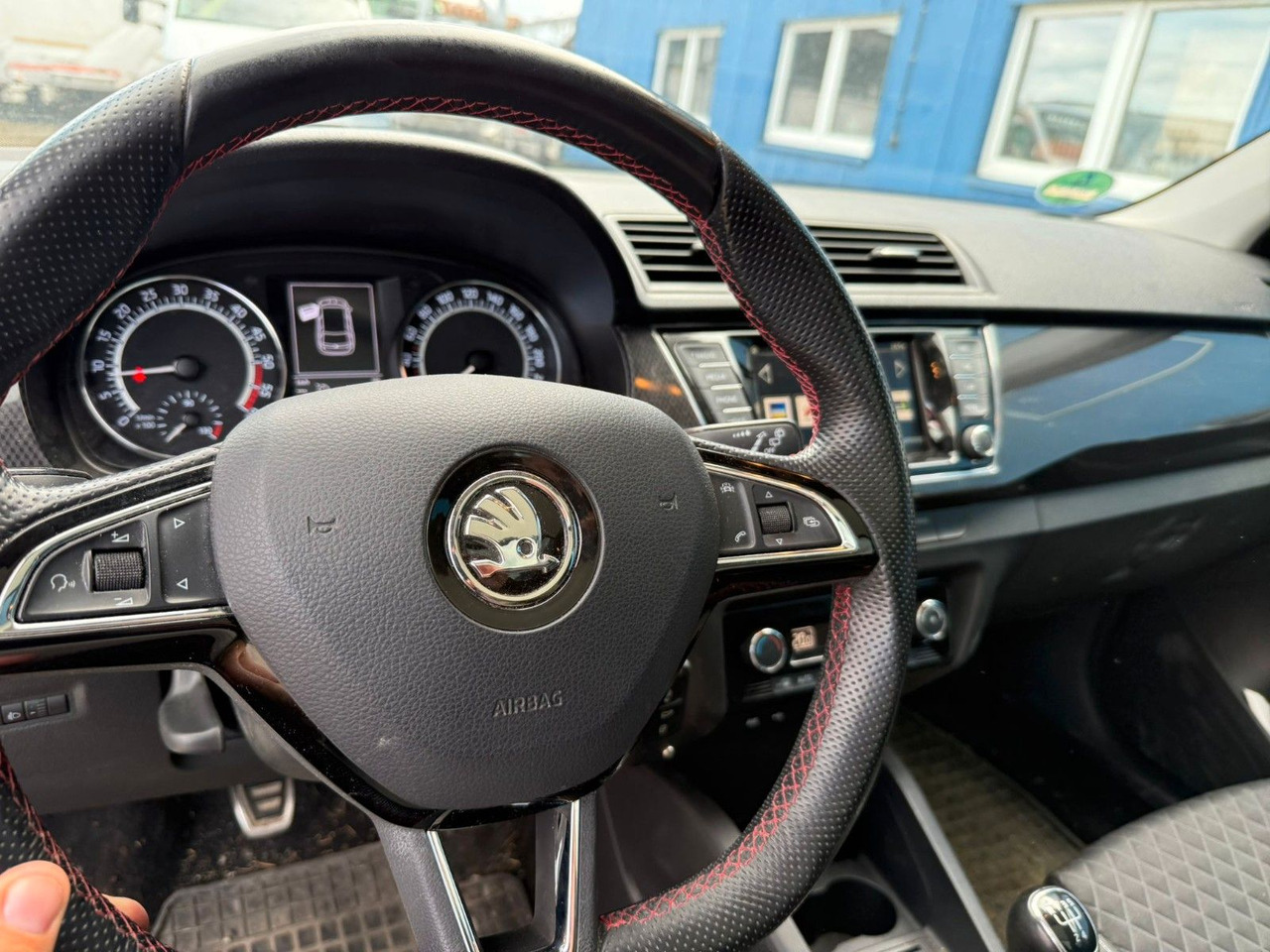سيارة Skoda Fabia Combi Active RS  XENON PDC  SHZ TEMPOMAT: صورة 10