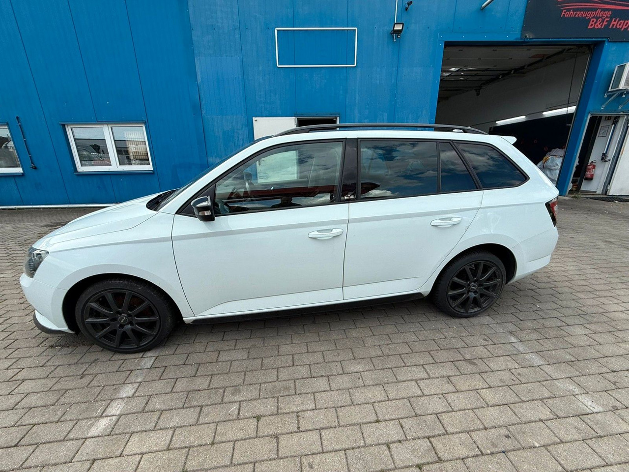 سيارة Skoda Fabia Combi Active RS  XENON PDC  SHZ TEMPOMAT: صورة 7