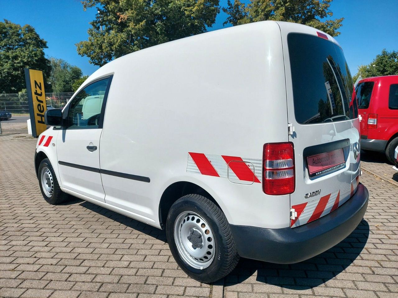 Volkswagen Caddy Kasten Kombi 2 Sitze Klima M+S - ميكروباص: صورة 5 Volkswagen Caddy Kasten Kombi 2 Sitze Klima M+S - ميكروباص: صورة 5