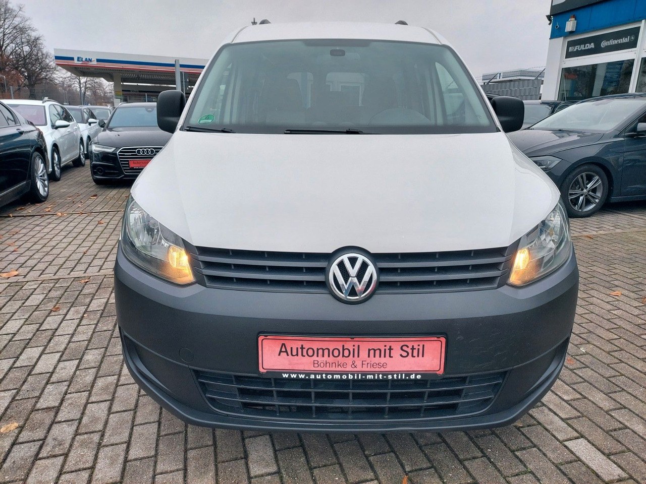Volkswagen Caddy Kasten Kombi Maxi lang 5 Sitze Klima - ميكروباص: صورة 4 Volkswagen Caddy Kasten Kombi Maxi lang 5 Sitze Klima - ميكروباص: صورة 4