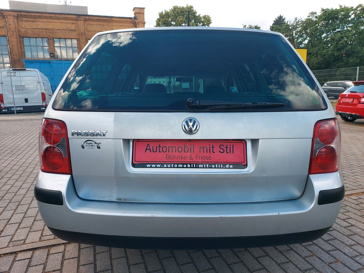 Volkswagen Passat Variant Family Klima Sitzheizung - سيارة: صورة 5 Volkswagen Passat Variant Family Klima Sitzheizung - سيارة: صورة 5