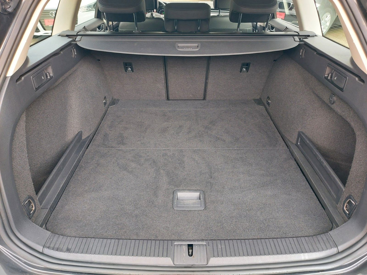 سيارة ستيشن Volkswagen Passat Variant Highline 4Motion 4x4 Massage: صورة 24