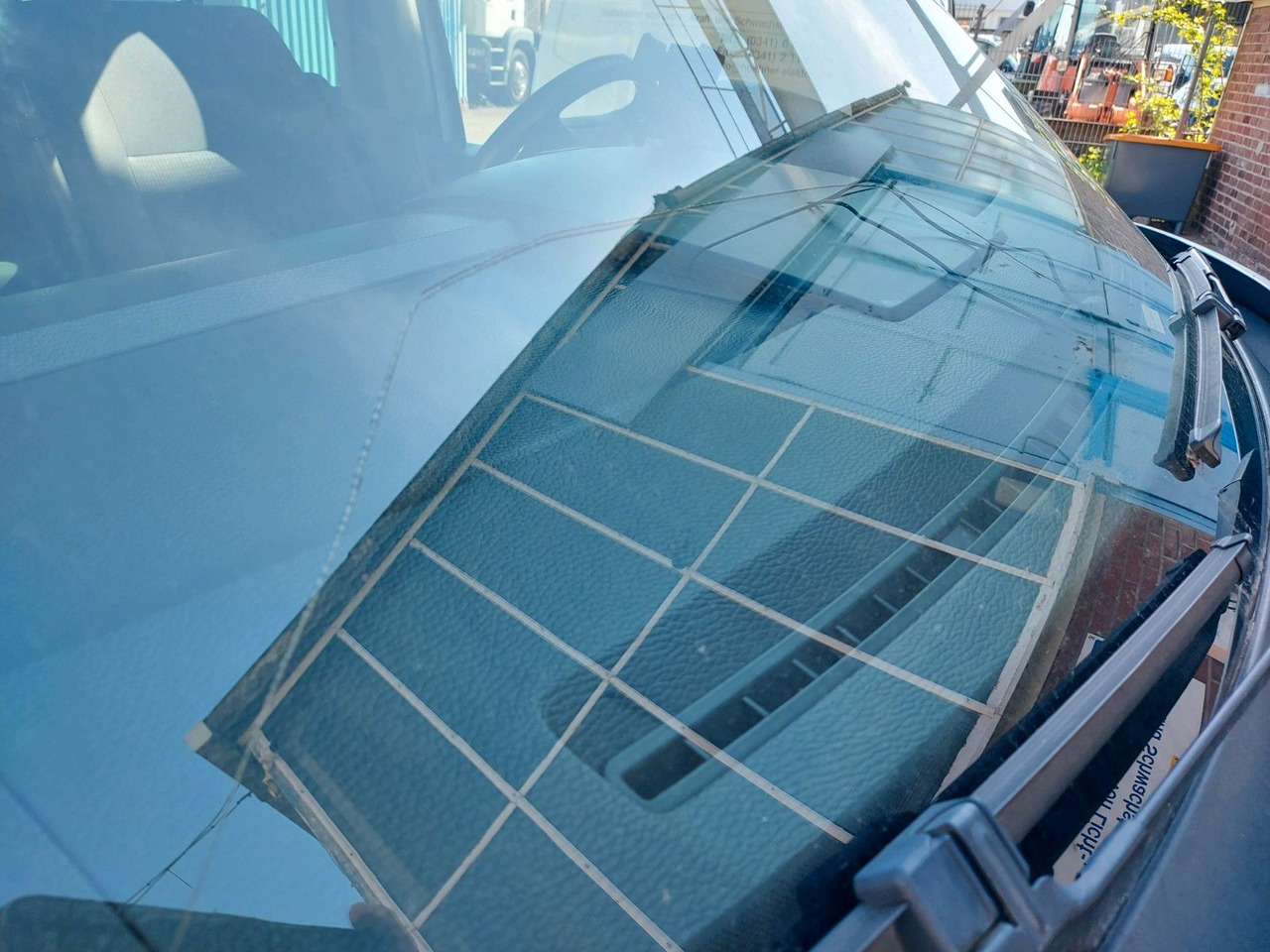 Volkswagen T5 Multivan Bus Comfortline 7 Sitze SHZ AHK Volkswagen T5 Multivan Bus Comfortline 7 Sitze SHZ AHK - حافلة صغيرة, ميكروباص: صورة 2 Volkswagen T5 Multivan Bus Comfortline 7 Sitze SHZ AHK Volkswagen T5 Multivan Bus Comfortline 7 Sitze SHZ AHK - حافلة صغيرة, ميكروباص: صورة 2