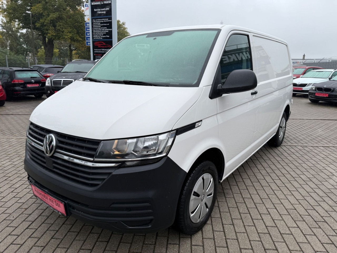 Volkswagen T6.1 Transporter Kasten DSG SHZ PDC - ميكروباص: صورة 4 Volkswagen T6.1 Transporter Kasten DSG SHZ PDC - ميكروباص: صورة 4