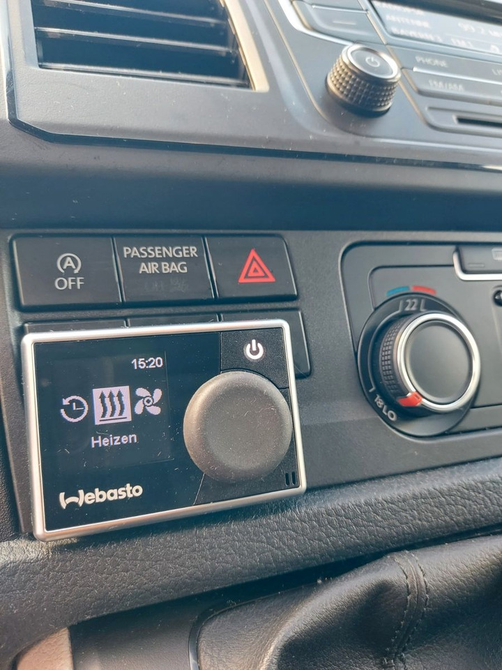 Volkswagen T6 Transporter Kasten Kombi Mittel hoch 4x4 - ميكروباص: صورة 2 Volkswagen T6 Transporter Kasten Kombi Mittel hoch 4x4 - ميكروباص: صورة 2
