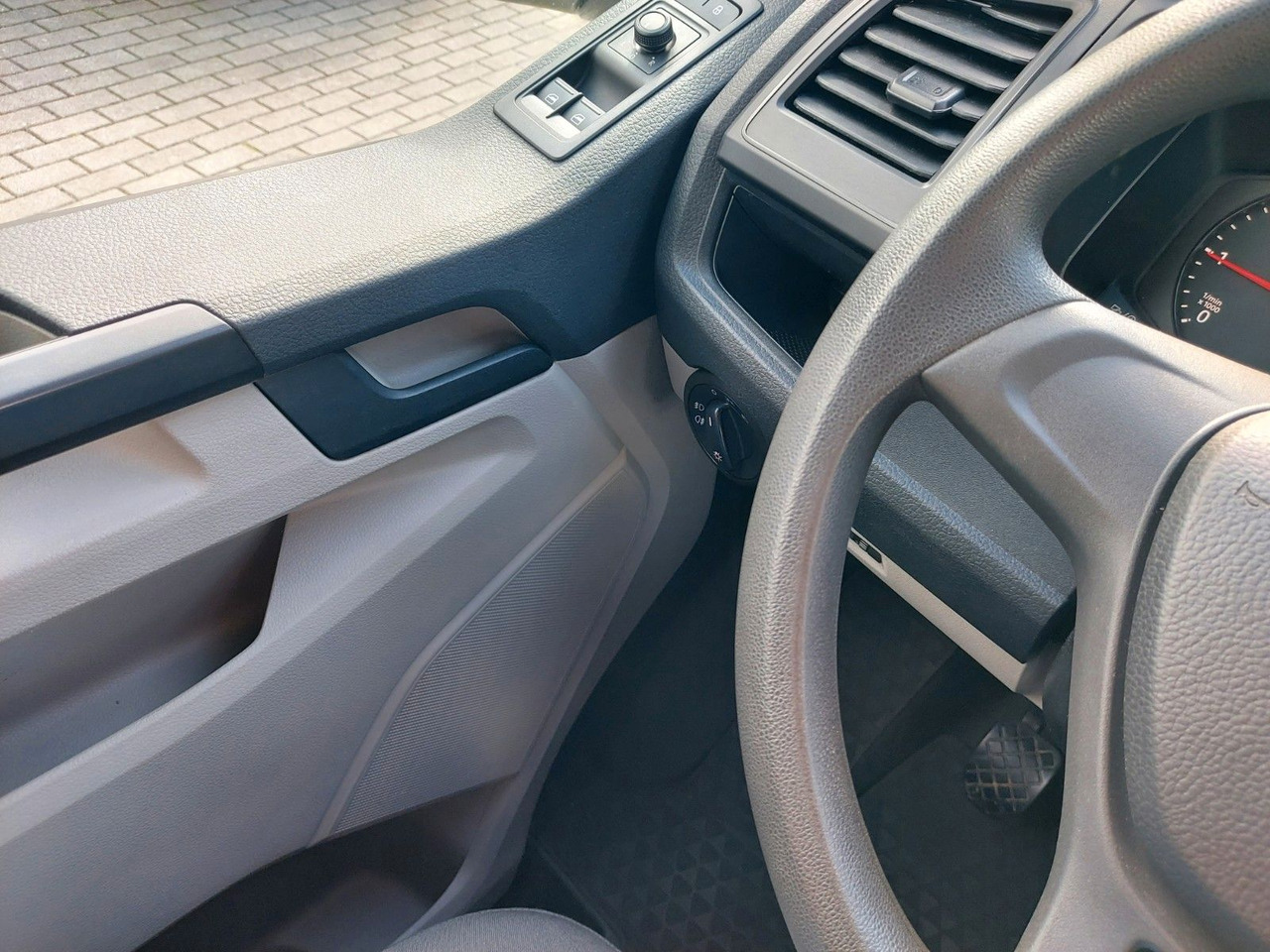 ميكروباص Volkswagen T6 Transporter Kasten Kombi Mittel hoch 4x4: صورة 15