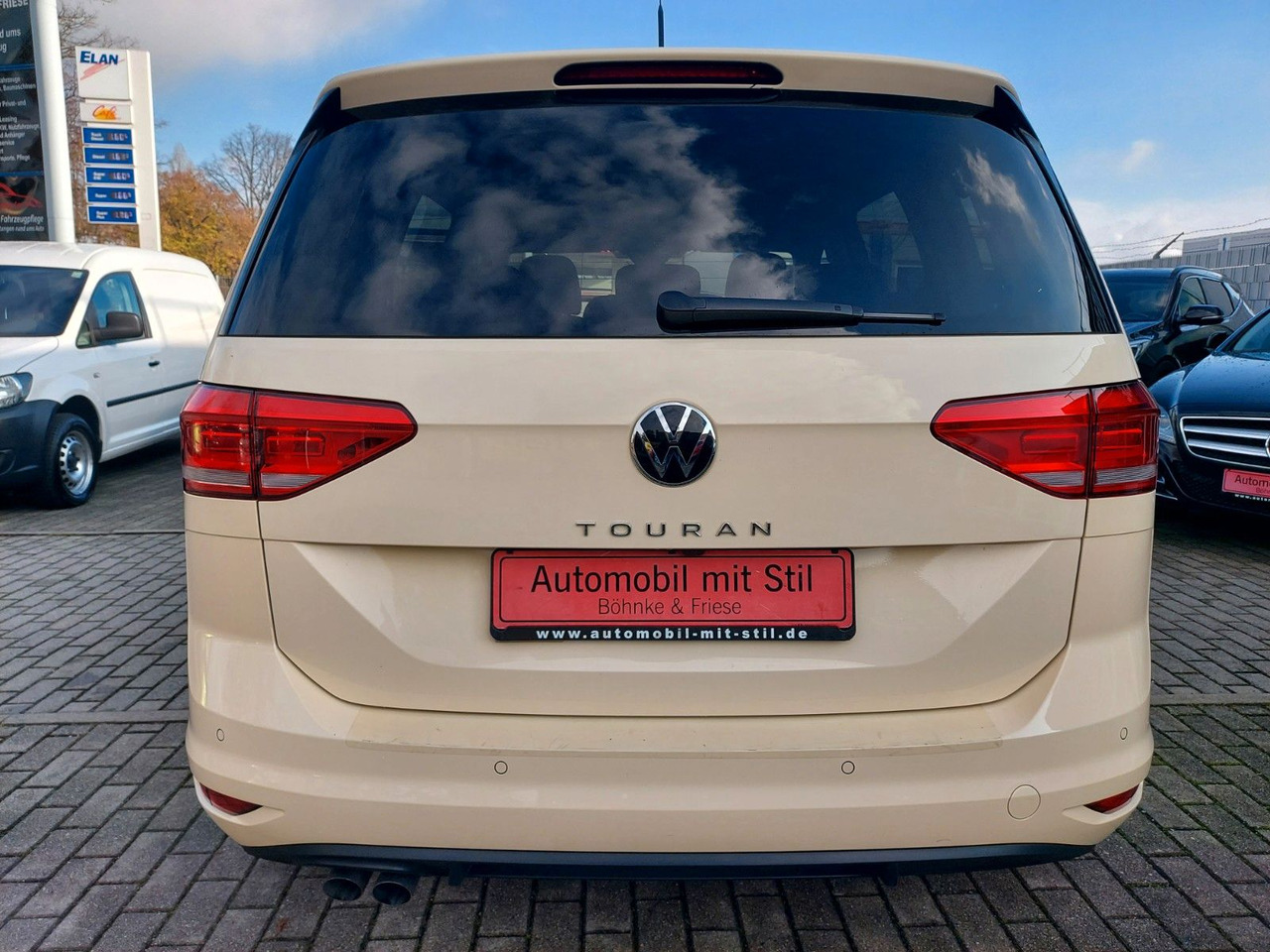 Volkswagen Touran 2.0 TDI SCR DSG Comfortline TAXI 7 Sitze - ميكروباص: صورة 5 Volkswagen Touran 2.0 TDI SCR DSG Comfortline TAXI 7 Sitze - ميكروباص: صورة 5