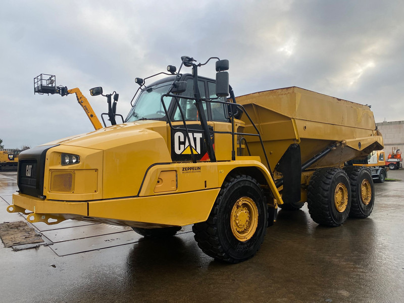 Caterpillar 725C2 NVT - شاحنة قلاب مفصلية: صورة 1 Caterpillar 725C2 NVT - شاحنة قلاب مفصلية: صورة 1