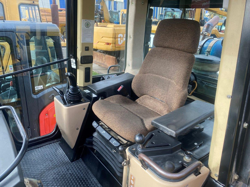 Caterpillar 953 C - اللودر المجنزر: صورة 4 Caterpillar 953 C - اللودر المجنزر: صورة 4