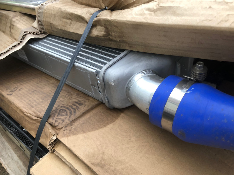 Caterpillar CAT 323D aftercooler OEM 4530619 - المبرد: صورة 1 Caterpillar CAT 323D aftercooler OEM 4530619 - المبرد: صورة 1