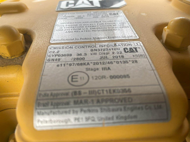 مدحلة Caterpillar CB34B NVT: صورة 10