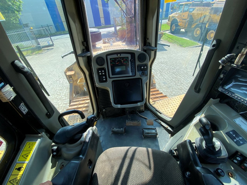 Caterpillar D6T XL NVT - جرافة: صورة 4 Caterpillar D6T XL NVT - جرافة: صورة 4