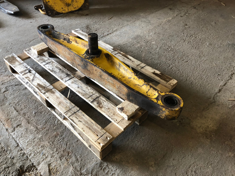 Komatsu D65 EX-15 Equalizer Bar OEM 14X-50-11110 - إطار/ شاسيه: صورة 2 Komatsu D65 EX-15 Equalizer Bar OEM 14X-50-11110 - إطار/ شاسيه: صورة 2