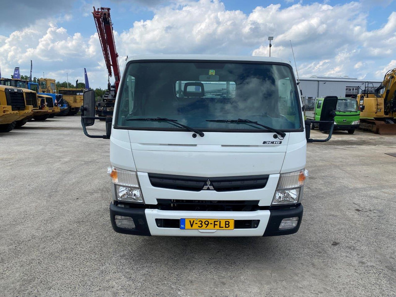 Mitsubishi Fuso Canter 3C18 NVT - شاحنات مسطحة: صورة 4 Mitsubishi Fuso Canter 3C18 NVT - شاحنات مسطحة: صورة 4