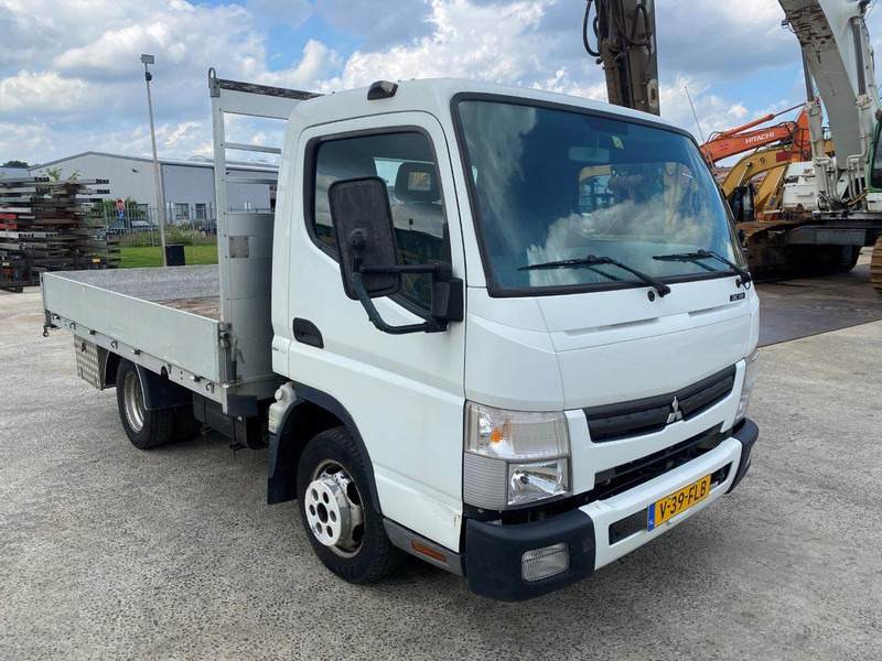 Mitsubishi Fuso Canter 3C18 NVT - شاحنات مسطحة: صورة 2 Mitsubishi Fuso Canter 3C18 NVT - شاحنات مسطحة: صورة 2