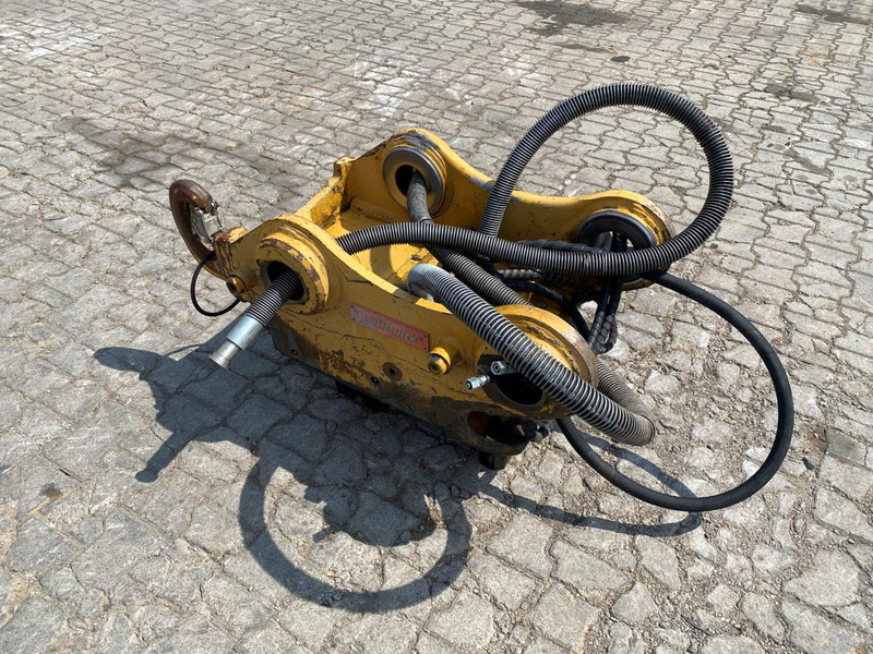 Oil Quick OQ 70 - قارنة توصيل هيدروليكي: صورة 2 Oil Quick OQ 70 - قارنة توصيل هيدروليكي: صورة 2