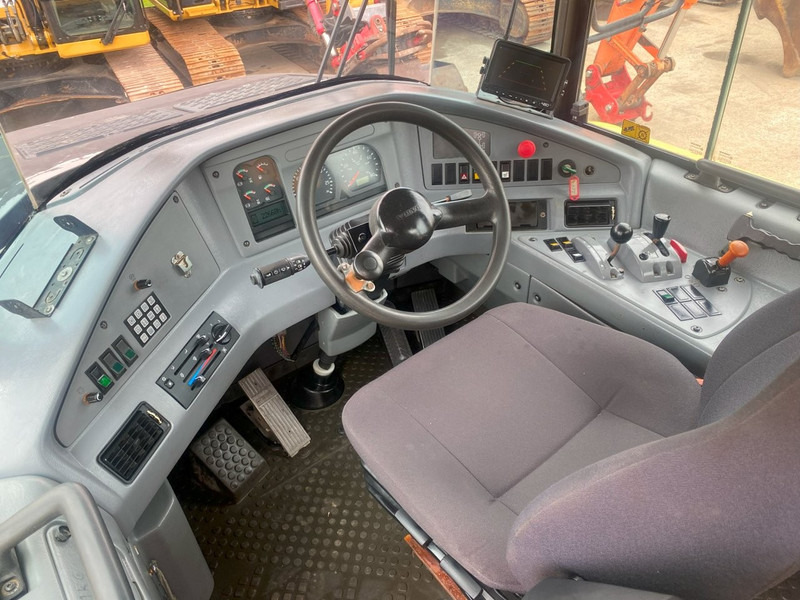 Volvo A30D 6x6 dumper articulated hauler NVT - شاحنة التعدين: صورة 3 Volvo A30D 6x6 dumper articulated hauler NVT - شاحنة التعدين: صورة 3