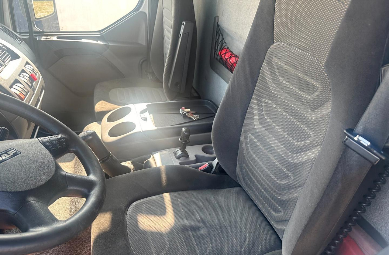 DAF LF 55.220 FURGONE 8 MT. - شاحنة مقفلة: صورة 5 DAF LF 55.220 FURGONE 8 MT. - شاحنة مقفلة: صورة 5