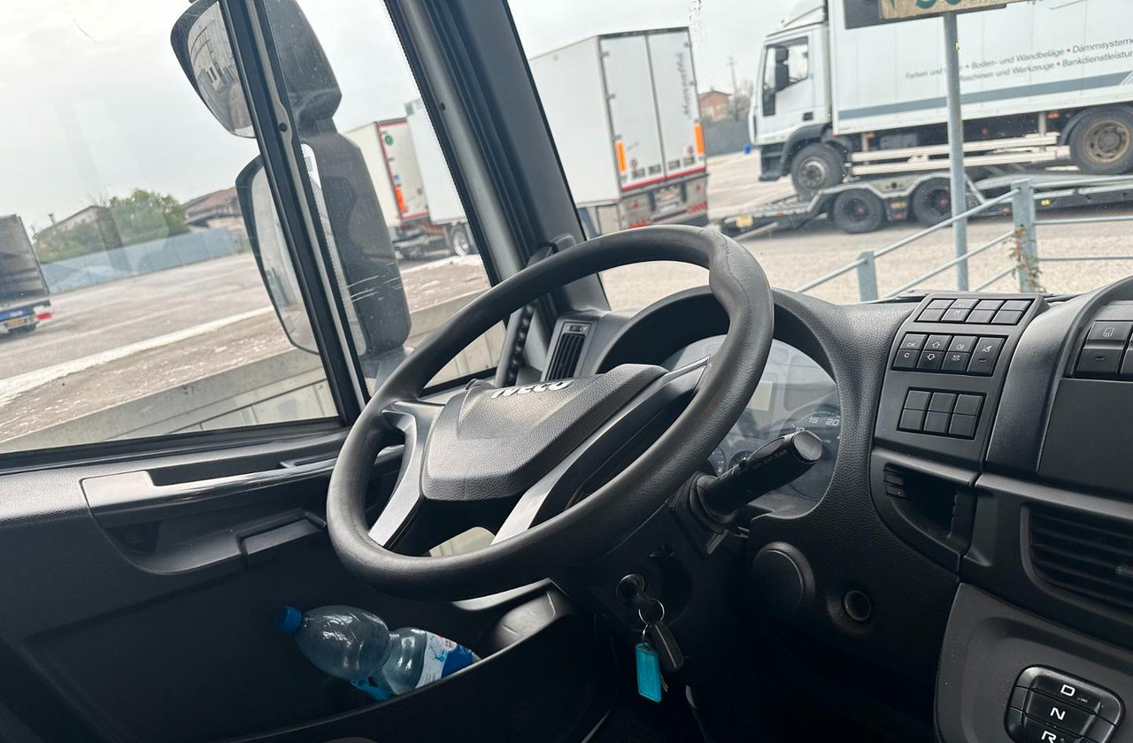 Iveco 140e28 furgone sponda euro 6 - شاحنة مقفلة: صورة 4 Iveco 140e28 furgone sponda euro 6 - شاحنة مقفلة: صورة 4