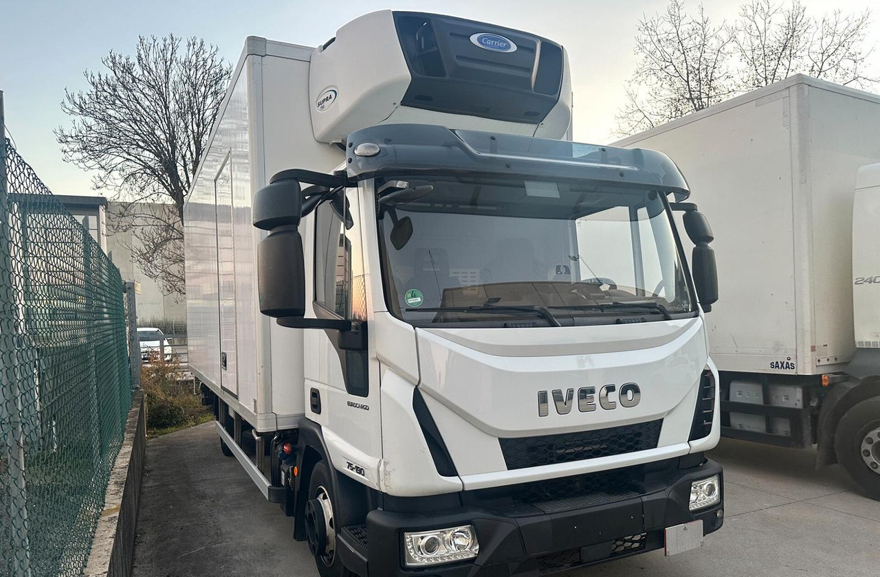 Iveco 75 E 19 P FURGONE ISOTERMICO E SPONDA - شاحنة الفريزر: صورة 2 Iveco 75 E 19 P FURGONE ISOTERMICO E SPONDA - شاحنة الفريزر: صورة 2