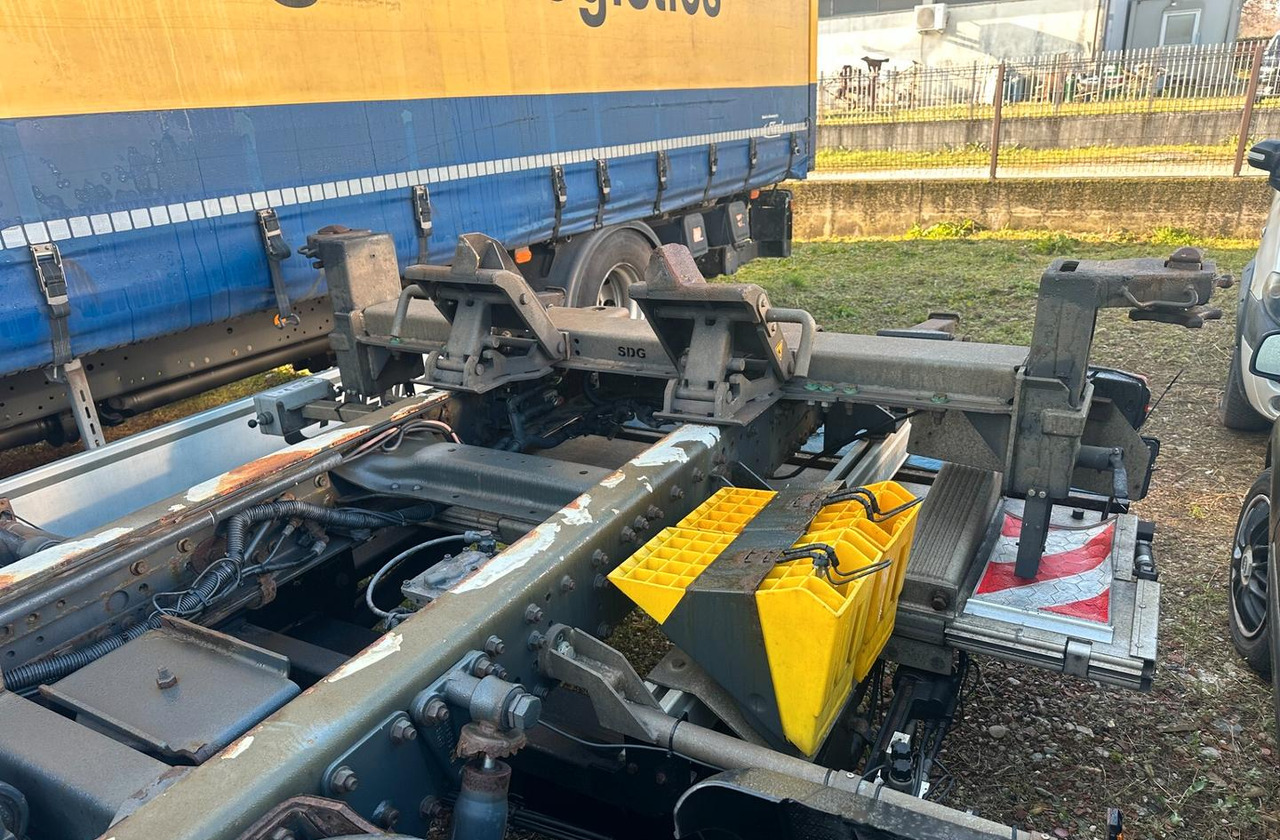 Iveco STRALIS AS 260 S 42 CASSE MOBILI SPONDA EURO - شاحنة هيكل كابينة: صورة 5 Iveco STRALIS AS 260 S 42 CASSE MOBILI SPONDA EURO - شاحنة هيكل كابينة: صورة 5