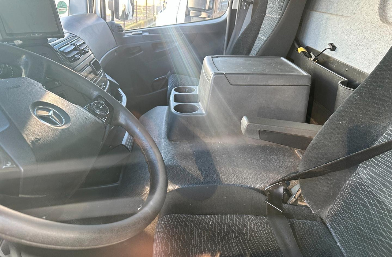 Mercedes Benz 1324 FURGONE 6,10 E SPONDA EURO 6 - شاحنة مقفلة: صورة 5 Mercedes Benz 1324 FURGONE 6,10 E SPONDA EURO 6 - شاحنة مقفلة: صورة 5