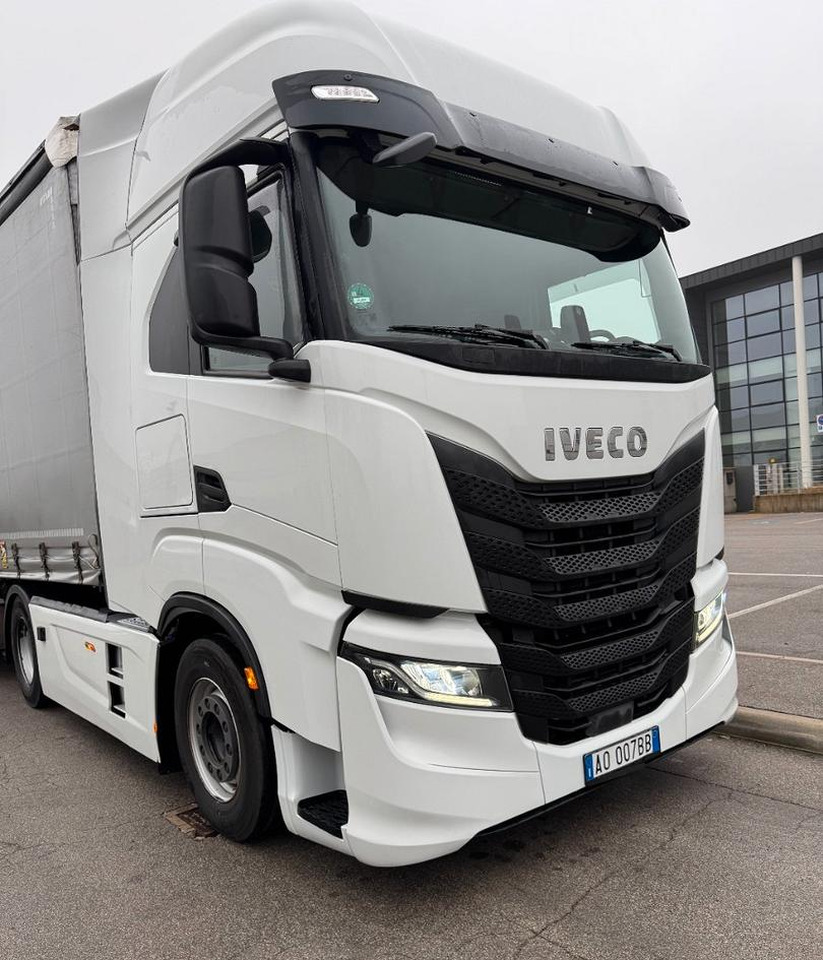 Stralis - وحدة جر: صورة 1 Stralis - وحدة جر: صورة 1