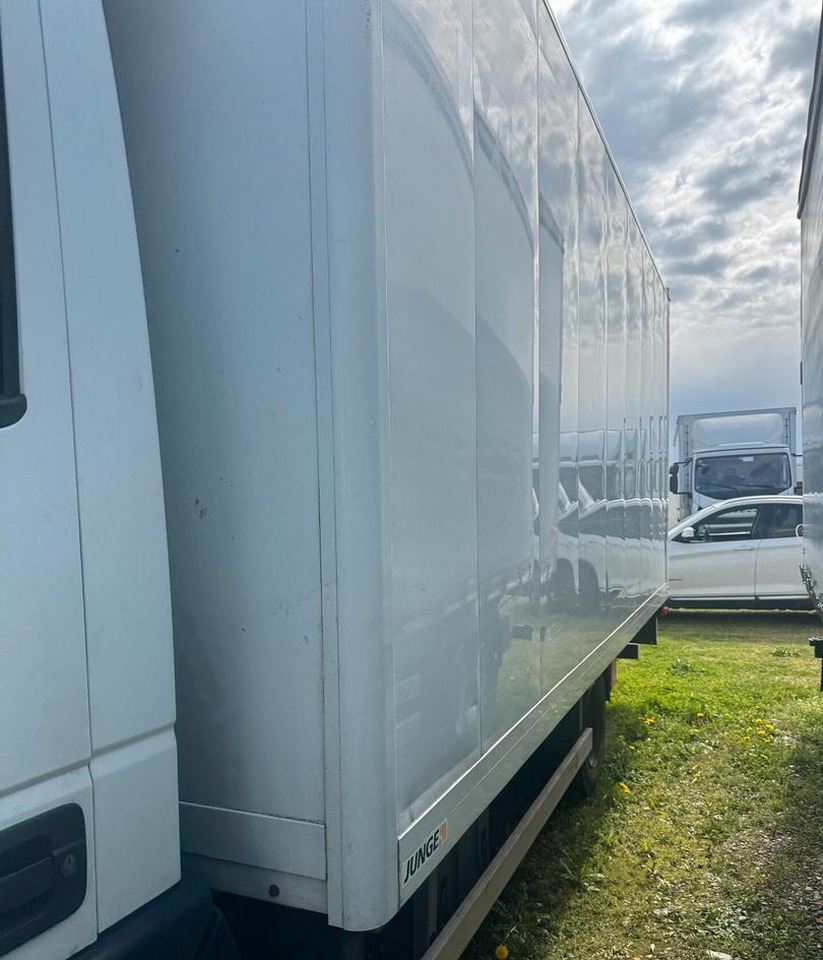 Iveco 75e190 - شاحنة مقفلة: صورة 4 Iveco 75e190 - شاحنة مقفلة: صورة 4