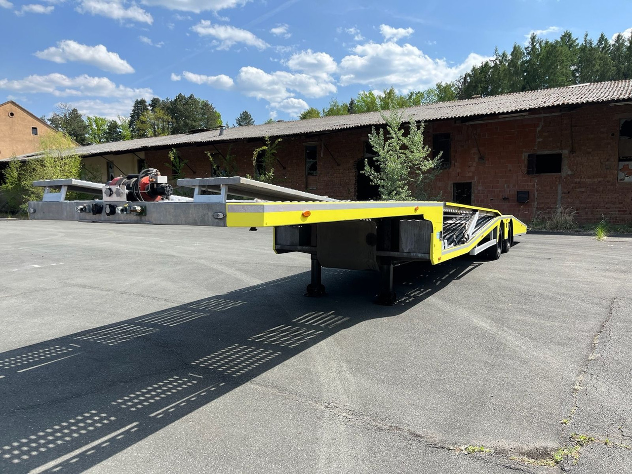 AKSOYLU YR2 4x Vehicles Transporter/Like New - نصف مقطورة نقل السيارات: صورة 2 AKSOYLU YR2 4x Vehicles Transporter/Like New - نصف مقطورة نقل السيارات: صورة 2