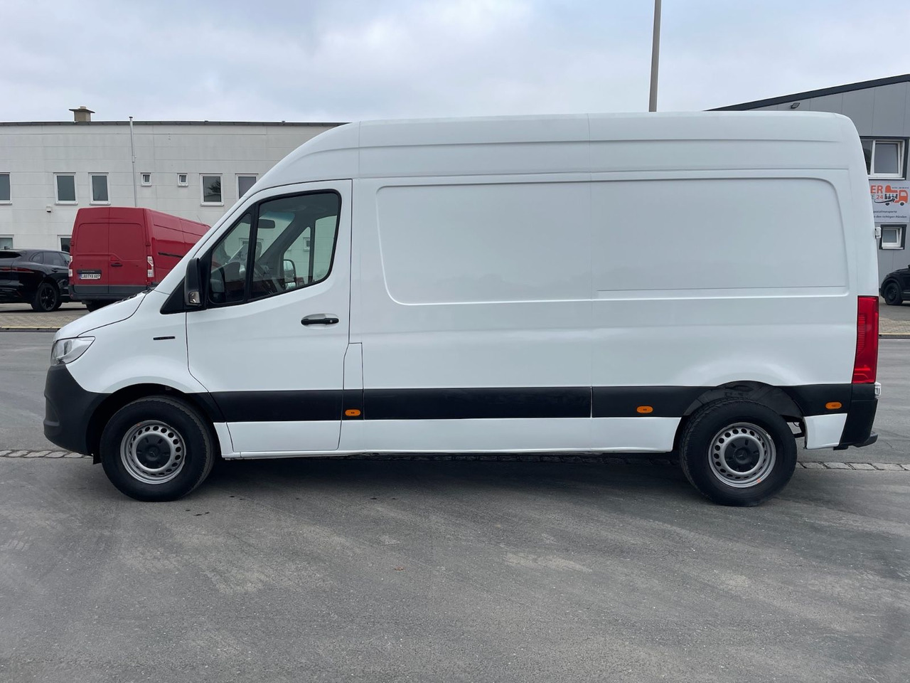 Mercedes-Benz eSprinter L2H2 Kastenwagen/47KW/AC/Kamera - فان, فان كهربائية: صورة 4 Mercedes-Benz eSprinter L2H2 Kastenwagen/47KW/AC/Kamera - فان, فان كهربائية: صورة 4