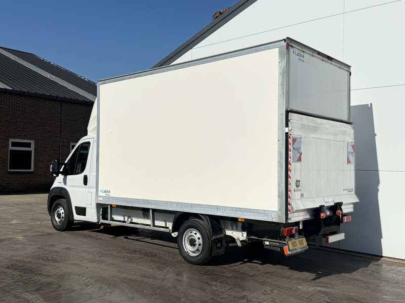 Fiat Ducato 2.3 MultiJet 140pk Laadklep Airco Camera Navigatie Bakwagen Koffer Meubelbak - شاحنة مغلقة الصندوق: صورة 2 Fiat Ducato 2.3 MultiJet 140pk Laadklep Airco Camera Navigatie Bakwagen Koffer Meubelbak - شاحنة مغلقة الصندوق: صورة 2