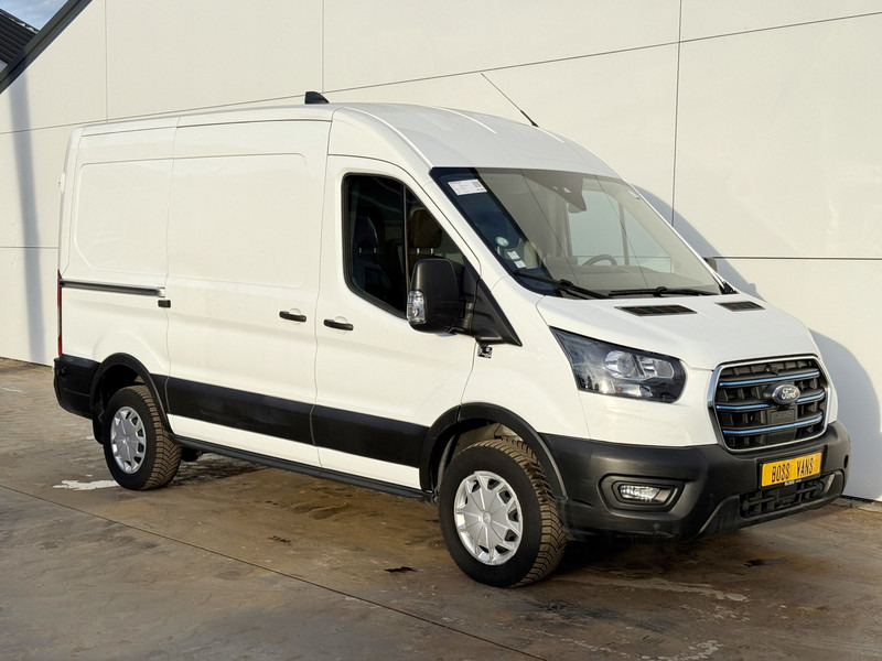 Ford E-Transit 390 75kWh 184PK 390 Elektrisch 75kWh 334km WLTP BEV Snelladen L2H2 Climate Control Tachograaf Carplay 360° Camera Stoelverwarming Parkeersensoren voor achter Laadkabel - فان, فان كهربائية: صورة 4 Ford E-Transit 390 75kWh 184PK 390 Elektrisch 75kWh 334km WLTP BEV Snelladen L2H2 Climate Control Tachograaf Carplay 360° Camera Stoelverwarming Parkeersensoren voor achter Laadkabel - فان, فان كهربائية: صورة 4
